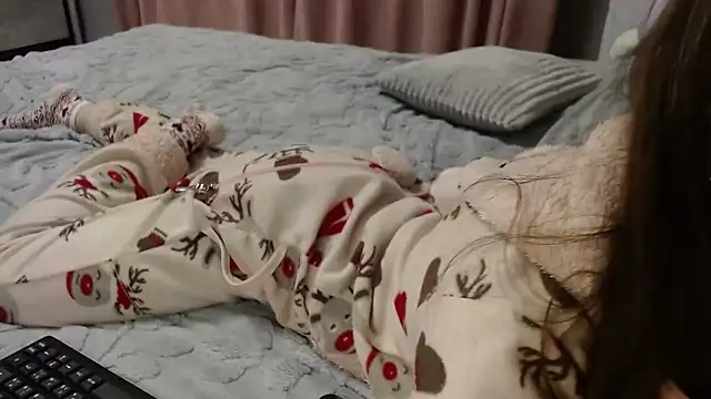 Snapshot of Viktoriiya_bald chatting on March 2025 08:32:01 PM Viktoriiya bald online show from March 2025 08:32:01 PM