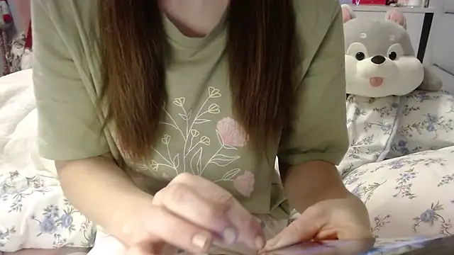 Snapshot of Viktoriiya_bald chatting on February 2025 12:05:02 PM Viktoriiya bald online show from February 2025 12:05:02 PM