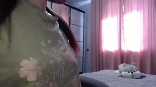 Snapshot of Viktoriiya_bald chatting on March 2025 01:30:01 PM Viktoriiya bald online show from March 2025 01:30:01 PM