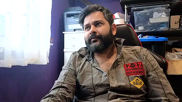 Sakhtlaundaz online show from November 2025 02:54:02 PM