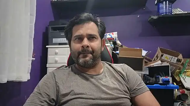 Sakhtlaundaz online show from September 2025 04:08:02 AM