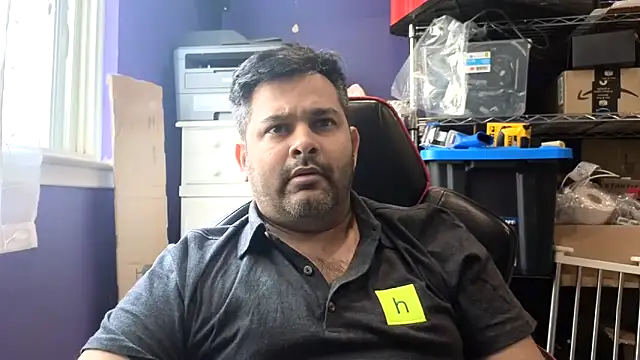Sakhtlaundaz online show from April 2026 02:02:02 PM