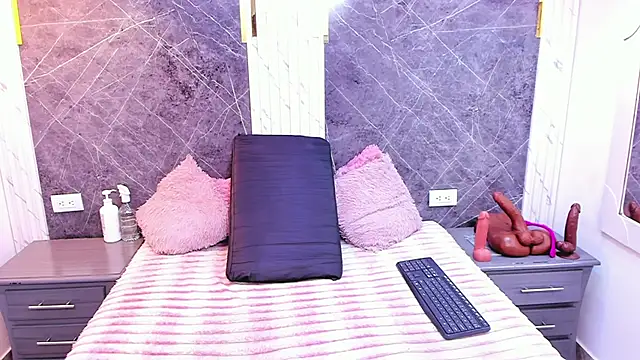 AndreaFletcher online show from December 2025 12:11:01 PM