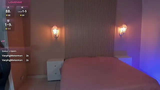 EmilyEvans7 online show from October 2025 04:42:02 PM