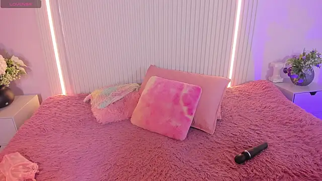 EmilyEvans7 online show from March 2026 07:41:02 PM