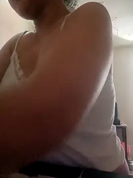 lolo890 online show from November 2025 02:32:01 PM