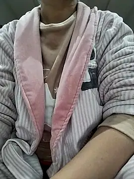 lolo890 online show from March 2026 07:29:01 PM