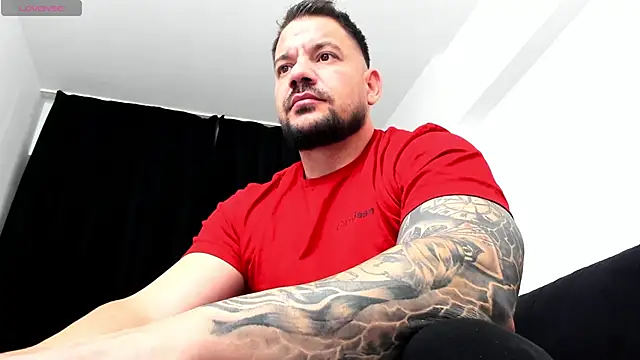 musclemonster31 online show from October 2025 12:02:02 PM