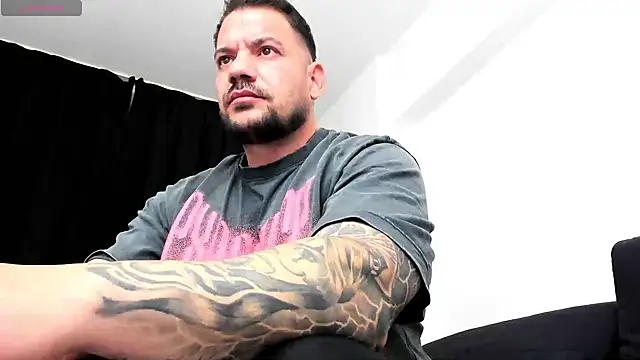 musclemonster31 online show from October 2025 09:55:01 PM