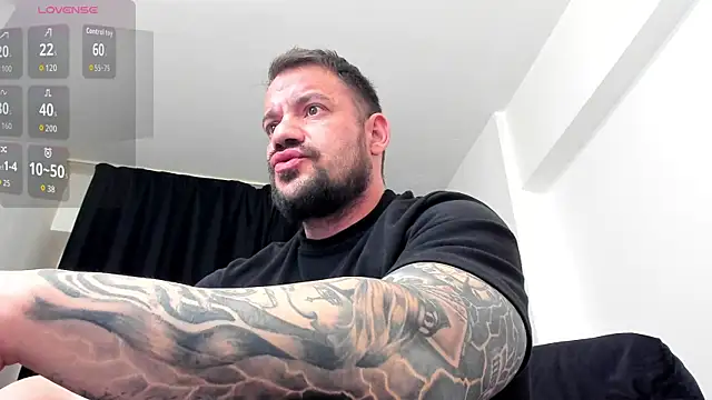 musclemonster31 online show from April 2026 12:12:02 AM