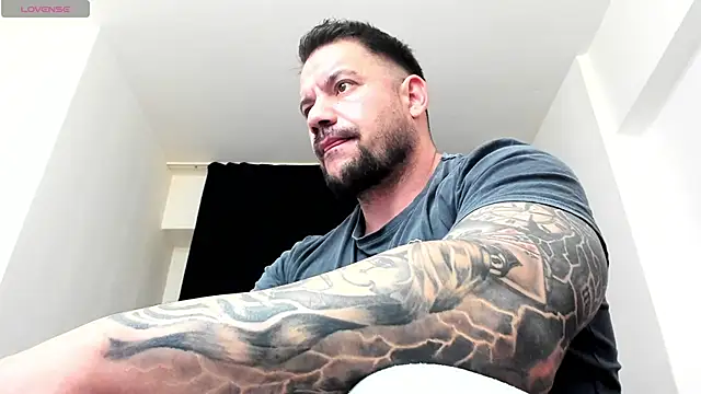 musclemonster31 online show from February 2026 10:09:01 PM