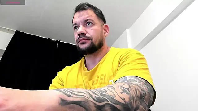 musclemonster31 online show from December 2025 11:27:01 AM