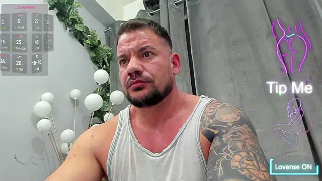 musclemonster31 online show from March 2025 10:21:02 PM