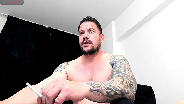 musclemonster31 online show from November 2025 02:28:02 PM