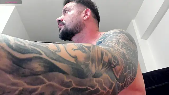 Snapshot of musclemonster31 chatting on July 2026 09:55:02 PM musclemonster31 online show from July 2026 09:55:02 PM