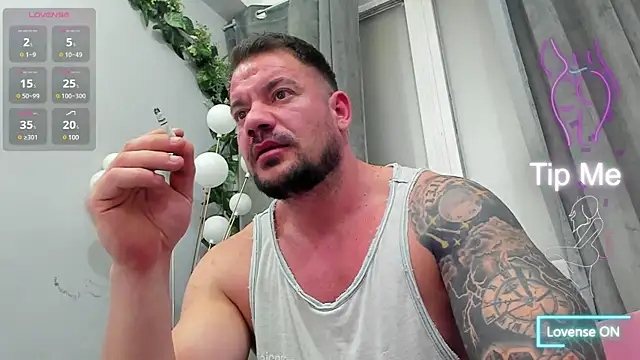musclemonster31 online show from March 2025 10:52:02 PM