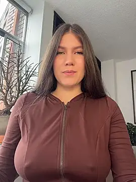 AmelieLaurent  online show from July 2026 02:05:01 PM