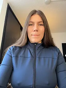 AmelieLaurent  online show from July 2026 12:56:01 PM