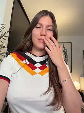 AmelieLaurent  online show from July 2026 02:38:01 AM