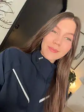 AmelieLaurent  online show from July 2026 01:38:02 AM