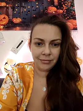 Snapshot of LEAsquirt91 chatting on November 2025 10:03:02 AM LEAsquirt91 online show from November 2025 10:03:02 AM