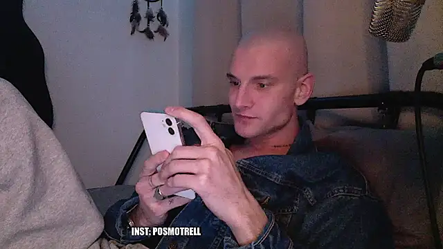 Snapshot of ETHAN_MOORE chatting on March 2026 03:41:02 PM ETHAN MOORE online show from March 2026 03:41:02 PM