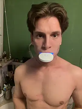 Snapshot of ETHAN_MOORE chatting on October 2025 03:30:01 PM ETHAN MOORE online show from October 2025 03:30:01 PM