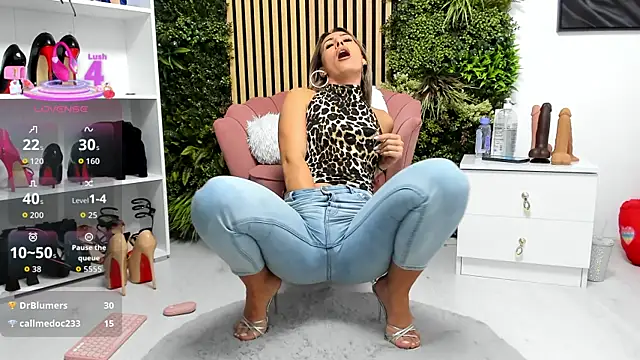 sweetcherry30 online show from October 2025 06:00:01 PM