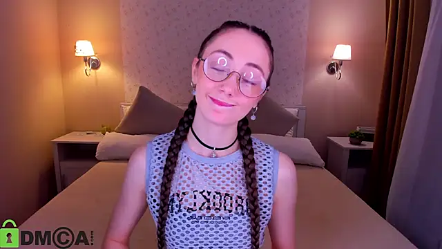 Lexi Split online show from May 2026 01:41:02 AM