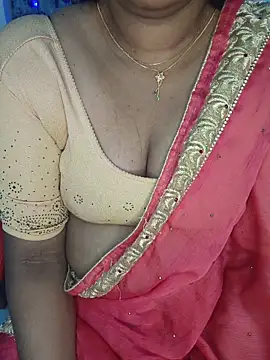 Snapshot of Malluivaniya chatting on June 2026 06:02:01 AM Malluivaniya online show from June 2026 06:02:01 AM