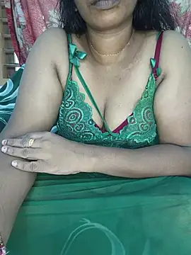 Snapshot of Malluivaniya chatting on October 2025 07:40:02 AM Malluivaniya online show from October 2025 07:40:02 AM
