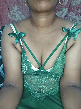 Snapshot of Malluivaniya chatting on October 2025 05:54:02 PM Malluivaniya online show from October 2025 05:54:02 PM