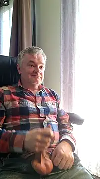 MichOxxford online show from October 2025 04:11:01 AM
