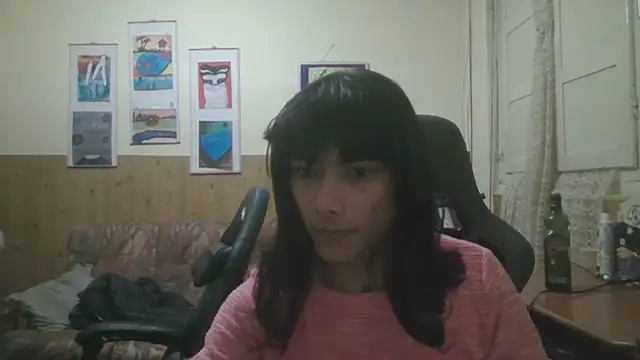 calliemaggotbone online show from November 2025 05:17:01 PM