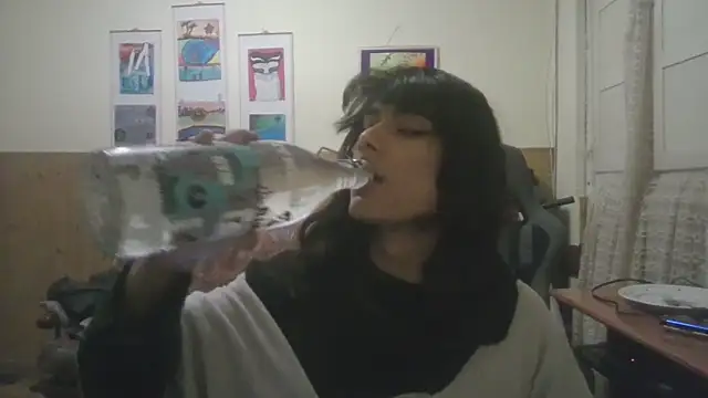 calliemaggotbone online show from November 2025 06:50:02 AM