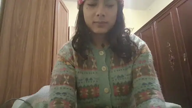 calliemaggotbone online show from January 2026 04:58:01 PM