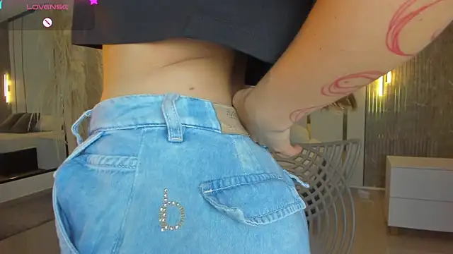 riley sierra online show from December 2025 12:32:02 PM