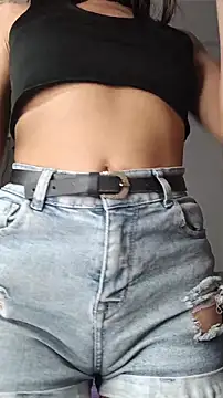 Snapshot of Miia_Petitte chatting on April 2026 10:16:02 PM Miia Petitte online show from April 2026 10:16:02 PM