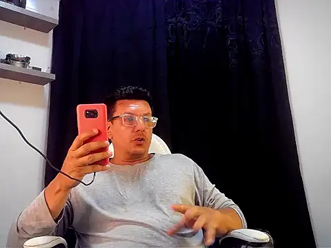 Snapshot of pedropicapi chatting on March 2026 04:05:02 AM pedropicapi online show from March 2026 04:05:02 AM