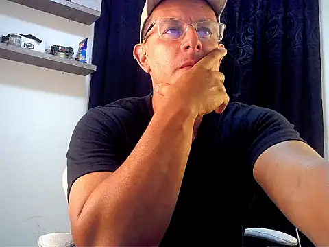 Snapshot of pedropicapi chatting on January 2026 01:01:01 AM pedropicapi online show from January 2026 01:01:01 AM