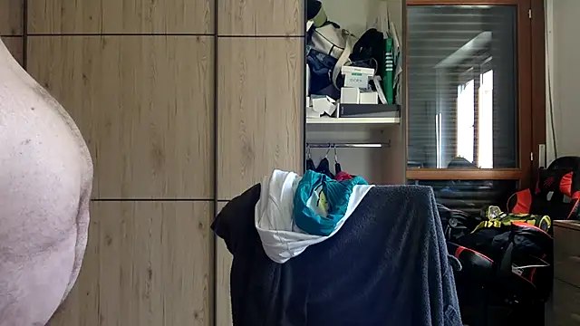 Snapshot of Cazzocollant chatting on October 2025 01:25:01 PM Cazzocollant online show from October 2025 01:25:01 PM