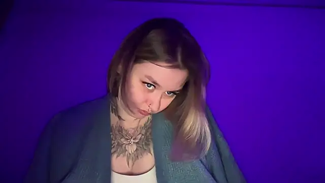 Snapshot of Isabel-Bailey chatting on October 2025 09:03:01 PM Isabel-Bailey online show from October 2025 09:03:01 PM