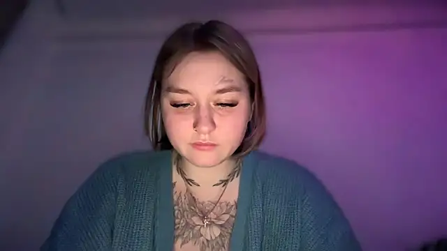 Snapshot of Isabel-Bailey chatting on October 2025 09:14:01 PM Isabel-Bailey online show from October 2025 09:14:01 PM