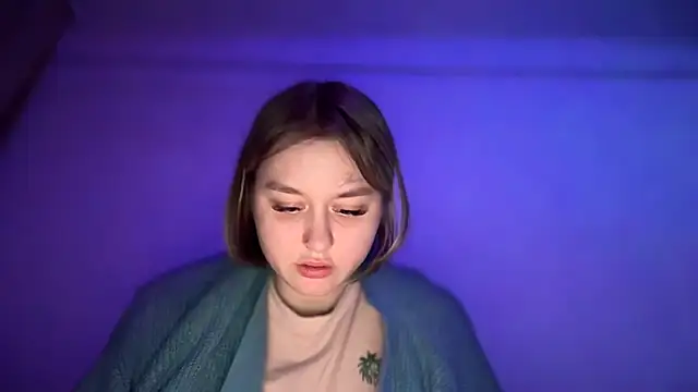 Snapshot of Isabel-Bailey chatting on November 2025 10:03:02 PM Isabel-Bailey online show from November 2025 10:03:02 PM