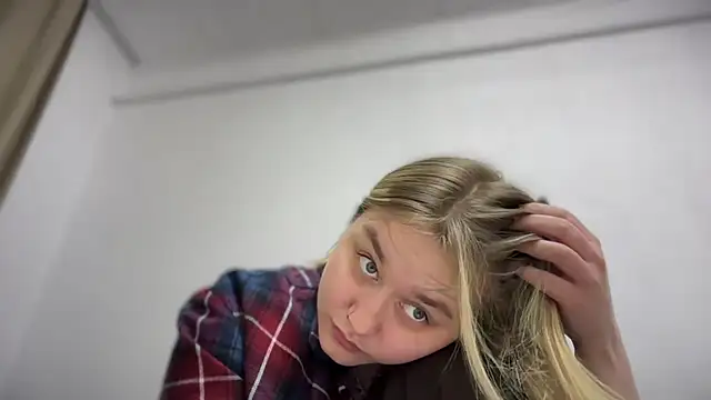 Isabel-Bailey online show from October 2025 08:32:02 PM