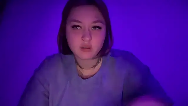 Snapshot of Isabel-Bailey chatting on November 2025 10:09:01 PM Isabel-Bailey online show from November 2025 10:09:01 PM