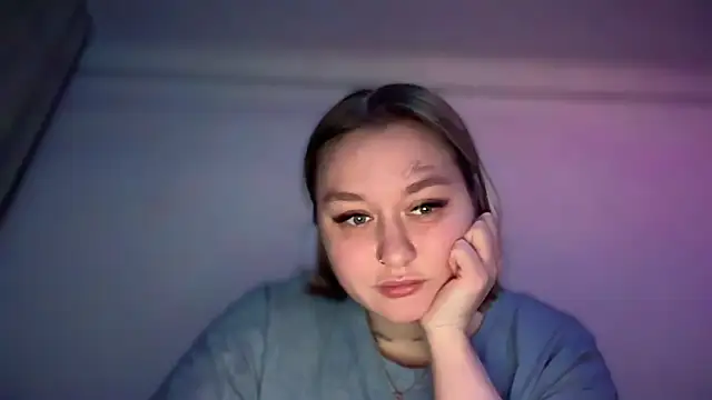 Snapshot of Isabel-Bailey chatting on November 2025 09:25:01 PM Isabel-Bailey online show from November 2025 09:25:01 PM