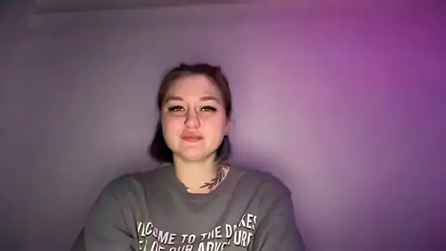 Snapshot of Isabel-Bailey chatting on November 2025 09:07:01 PM Isabel-Bailey online show from November 2025 09:07:01 PM