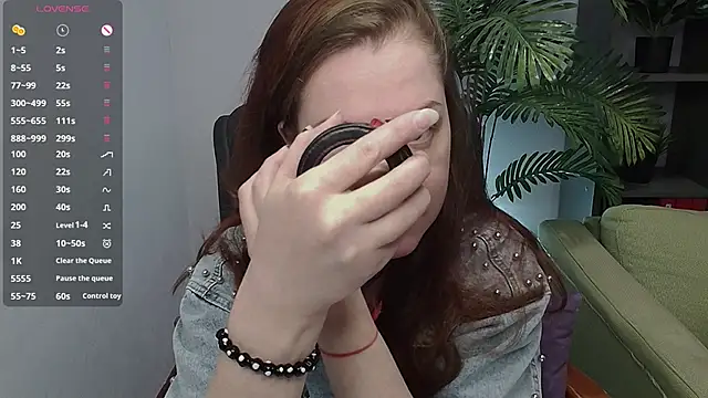 Snapshot of CutieGinger chatting on October 2025 08:06:02 PM CutieGinger online show from October 2025 08:06:02 PM