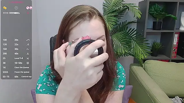 Snapshot of CutieGinger chatting on September 2025 12:12:01 PM CutieGinger online show from September 2025 12:12:01 PM